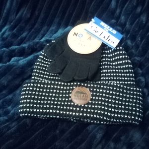 Nolan Outdoor Hat and Gloves